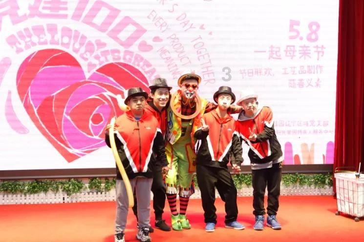 小猫钓鱼游戏龙王版有船